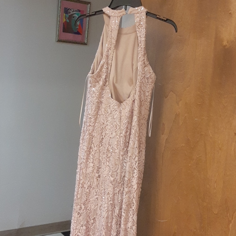 Formal Dress - Picture 4 of 6